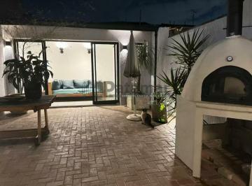 Casa · 180m² · 3 Quartos · 2 Vagas · Casa à venda 3 quartos no Jardim Bonfiglioli