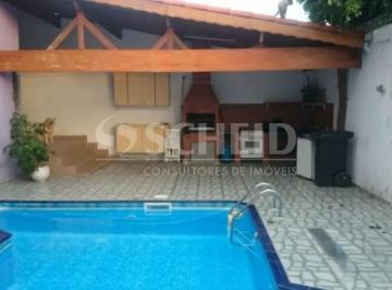 Casa · 228m² · 3 Quartos · 2 Vagas · Casa a venda de 300m², 3 Quartos, 3 salas, 1 suíte, 4 banheiros, Piscina e 2 vagas na Cidade Ademar.