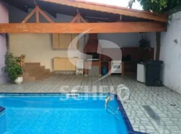 Casa · 228m² · 3 Quartos · 2 Vagas · Casa a venda de 300m², 3 Quartos, 3 salas, 1 suíte, 4 banheiros, Piscina e 2 vagas na Cidade Ademar.
