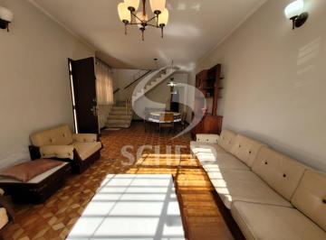 Casa · 143m² · 3 Quartos · 2 Vagas · Venda de sobrado em excelente localização