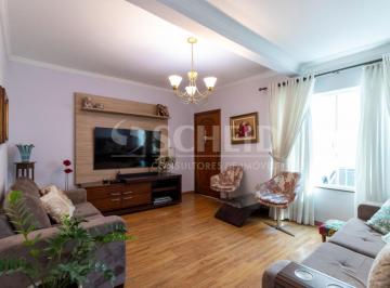 Casa · 150m² · 4 Quartos · 2 Vagas · Casa á Venda no Cambuci com 150m², 4 quartos, 2 vagas.