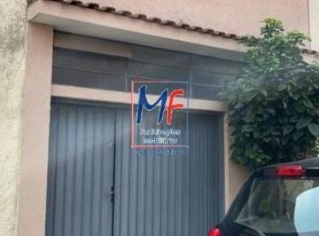 Casa · 107m² · 3 Quartos · Excelente Casa no Cambuci, com 107m² área útil, 3 dormitórios sendo 1 suíte, 3 banheiros, 2 salas