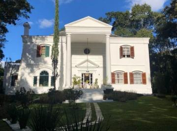 Casa · 18000m² · 6 Quartos · 9 Vagas · Casa em Quebra Frascos, Teresópolis/RJ de 18000m² 6 quartos à venda por R$ 3.500.000,00