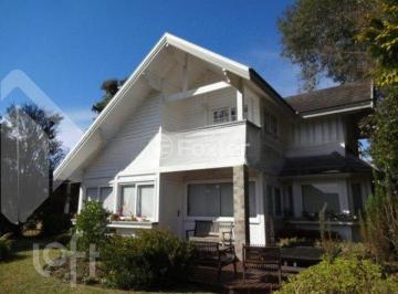 9e696526 · Casa em Condomínio, 3 dormitórios, 208 m², em Mato Queimado