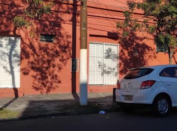 Comercial · 134m² · predio de esquina na Azenha, com 4 lojas