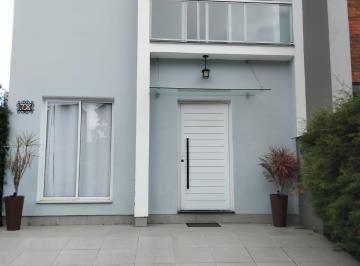 Casa · 136m² · 2 Quartos · 1 Vaga · Casa à venda - em Passo das Pedras