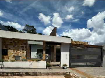 Casa de 4 quartos, Águas Claras · Casa Térrea 4 Quartos com 2 Suítes - Condomínio Vitória - Alto padrão - Permuta