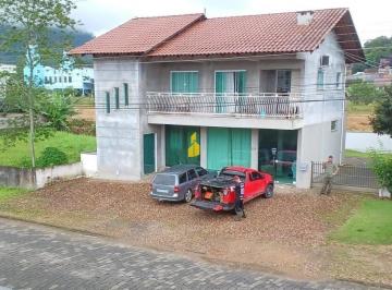 Casa · 187m² · 2 Quartos · Casa em Dos Estados, Timbó/SC