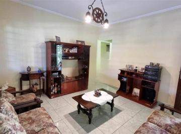 img0 · Casa à venda com 250m², 2 quartos no Jardim das Vertentes