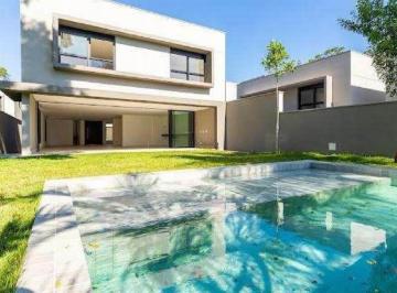 img0 · Casa Exclusiva em Condomínio na Chácara Santo Antonio