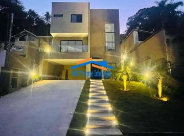 Casa · 221m² · 3 Quartos · 4 Vagas · Cond. Vila Verde (Km 36 R.Tavares) - Zero Km, moderna, 3 sts, piscina!