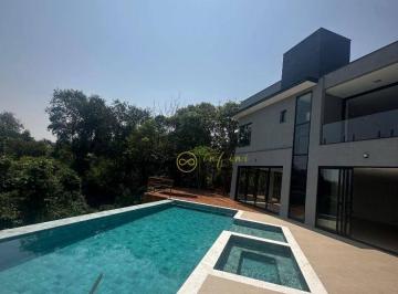 0ed5f4ed83bf6ca9832199bd10681df17cd7e5e1 · Casa de Condomínio com 3 Quartos, todos Suítes à venda, 600 m² por R$ 2.800.000 - Condomínio Village
