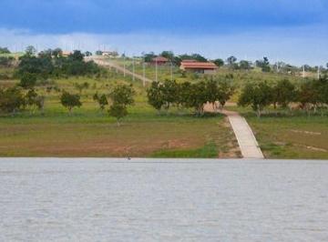 Terreno , Felixlândia · Terreno 800 m2 as margens da Represa de Três Marias