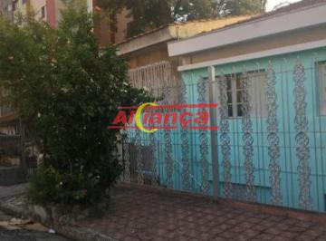 Casa · 137m² · 5 Quartos · 1 Vaga · 3 CASAS EM UM ÚNICO TERRENO DE 200m² - IDEAL PARA INVESTIDORES OU FAMÍLIAS AMPLAS!