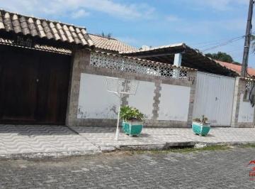 Casa · 90m² · 2 Quartos · 4 Vagas · Excelente Casa com 2 Quartos (1 Suíte) – Centro de Maricá/RJ por R$ 330.000