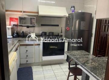 Apartamento · 143m² · 3 Quartos · 2 Vagas · Apartamento clássico e elegante à venda no Cambuí - conforto e localização privilegiada