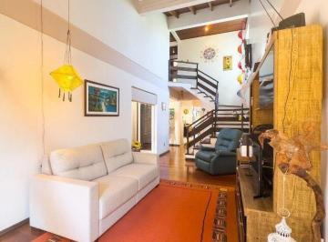 Casa · 218m² · 3 Quartos · 2 Vagas · Casa Condominio Bairro Tristeza - 218m², 3 dormitórios, sendo 1 suites, 2 vagas!!