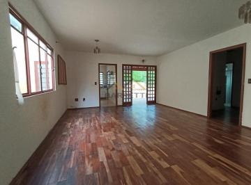 Casa · 130m² · 3 Quartos · 1 Vaga · Casa ampla com 3 dorms, quintal e pomar - Condomínio Santa Clara - Centro de São