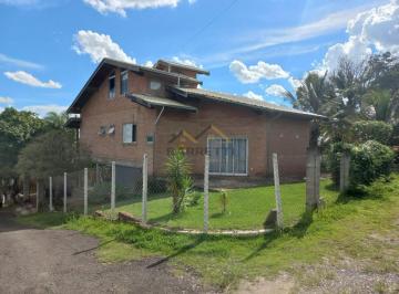 Casa · 300m² · 4 Quartos · 3 Vagas · Casa à venda com 425m², 4 quartos, 3 banheiros e 3 vagas de garagem na Vila Ital