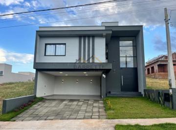Casa · 162m² · 3 Quartos · Sobrado à venda no Condomínio Soleil, com 260m² de terreno, 3 quartos, 3 banheir