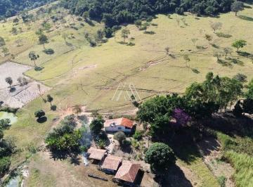 Rural · 720000m² · 2 Quartos · 2 Vagas · Vendo fazenda em Carmo do Cajuru com ótima localização!