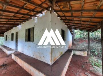 Terreno · 27000m² · Vendo terreno em Itatiaiuçu de 27.000m² casa com 03 quartos excelente localização.
