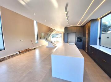 Casa de 3 quartos, Mogi das Cruzes · Sobrado de Condomínio à Venda | 400m² | 3 dormitórios (3 Suítes) | Aruã Brisas 2