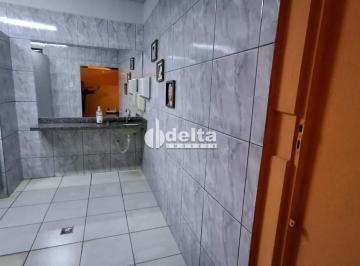 Comercial en Venda  Presidente Roosevelt · Loja disponível para venda no bairro Presidente Roosevelt em Uberlândia-MG.