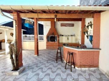 Casa · 149m² · 3 Quartos · 3 Vagas · Casa á venda com 3 quartos e 1 suíte na rua Gregório Ferreira!!!