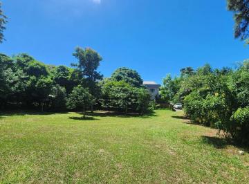 Terreno · 1414m² · 2 Quartos · 3 Vagas · Terreno 1.414m² com uma casa - 500m do Mar - Santinho, Florianópolis/SC