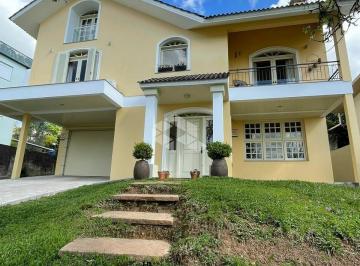 Casa · 386m² · 3 Quartos · 5 Vagas · Casa de alto padrão, localizada em bairro nobre da cidade de Garibaldi