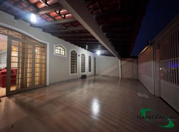Casa · 300m² · 4 Quartos · 3 Vagas · Oportunidade, vendo excelente casa 04 Quartos, sendo 01 suíte na QND 05, Taguatinga Norte/DF.