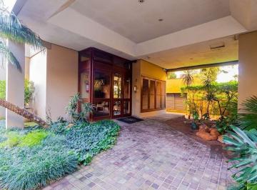 Apartamento · 93m² · 2 Quartos · 1 Vaga · apartamento de 2 quartos, suíte e 1 vaga de garagem no bairro Menino Deus