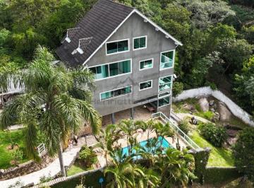 0 · Casa em localização privilegiado à 1.450m de altitude com vista livre de 60 Km