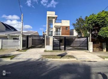 Casa · 141m² · 3 Quartos · 2 Vagas · Sobrado no Capão Raso, 03 quartos, 01 suíte, terraço.