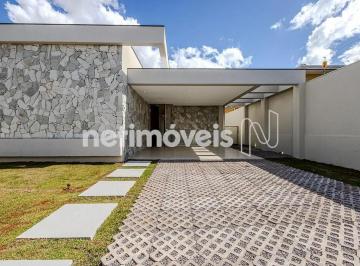 a3e96286-0ddf-479d-95db-2b1a1bbbaaa8.webp · Casa Alto Padrão Reformada – Suítes -Condomínio - Alto da boa vista.