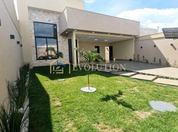 Casa · 200m² · 3 Quartos · 4 Vagas · Casa 3 Suítes Plenas, Piscina com churrasqueira a carvão