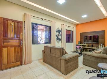Casa de 4 quartos, Guará · QI 22 – 4 Quartos c/ 1 Suíte Ampla 