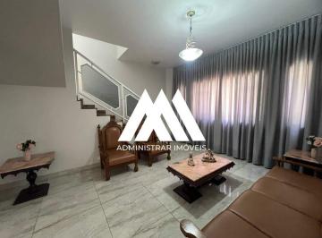 Casa · 350m² · 3 Quartos · 2 Vagas · Vendo casa em Itaúna com área gourmet, piscina e sauna em ótima localização