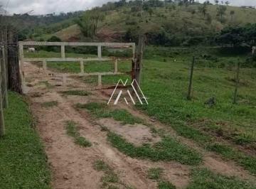 Rural · 3 Quartos · Vendo fazenda em Itaúna com ótima localização!