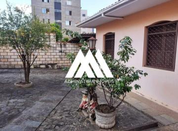 Casa · 669m² · 8 Quartos · 4 Vagas · Vendo casa em Itaúna em excelente localização!