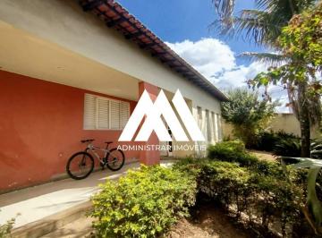 Casa · 5 Quartos · 6 Vagas · Vendo casa em Itaúna em excelente localização!
