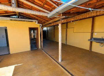 Casa · 120m² · 4 Quartos · 2 Vagas · Casa 120 m² com 04 quartos para locação no Graças em Itaúna/MG