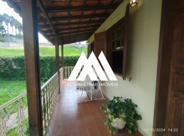 Casa · 1200m² · 4 Quartos · 5 Vagas · Vendo casa em Itaúna em excelente localização!