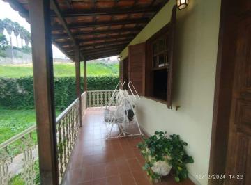 Casa · 1200m² · 4 Quartos · 5 Vagas · Vendo casa em Itaúna em excelente localização!