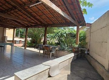 Casa · 442m² · 4 Quartos · 1 Vaga · Vendo casa em Itaúna em excelente localização!