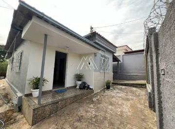Casa · 1216m² · 2 Quartos · 3 Vagas · Vendo casa em Itaúna em excelente localização!