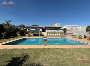 Casa · 281m² · 4 Quartos · 6 Vagas · Casa com 4 suítes a venda no Condomínio Ninho Verde na cidade de Quadra, Aceita Financiamento Bancár