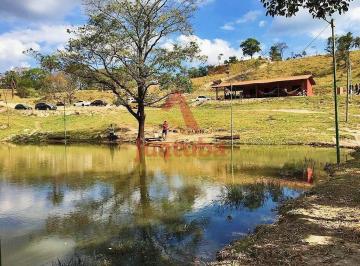Rural · 2880m² · 2 Quartos · Vende-se Chácara com Rancho de Frente para Lagoa, em Mateus Leme | JUATUBA IMÓVEIS 