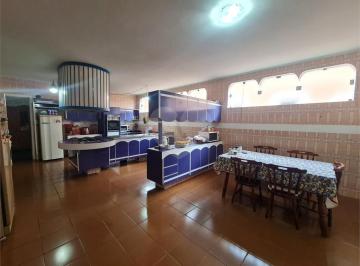 Casa · 308m² · 4 Quartos · 4 Vagas · Casa térrea com 4 quartos à venda em Interlagos - SP